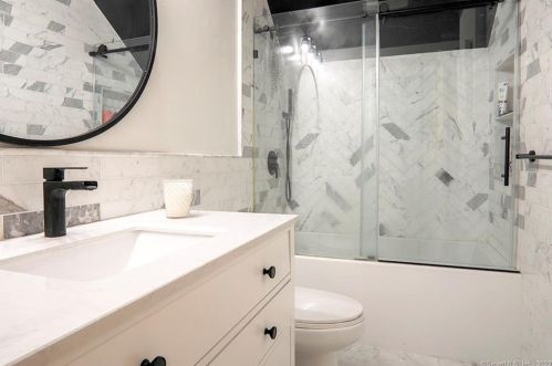 60 Howard Ave, Norwalk CT 06855-1508 exterior