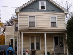 74 Bowen St, Newton, MA 02459-1820