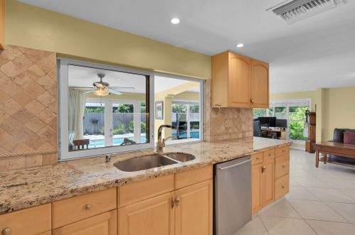 418 13 Dr, Boca Raton FL 33486-5369 exterior