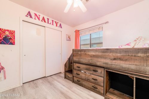 7646 Coleville St, Tucson AZ 85746-2512 exterior