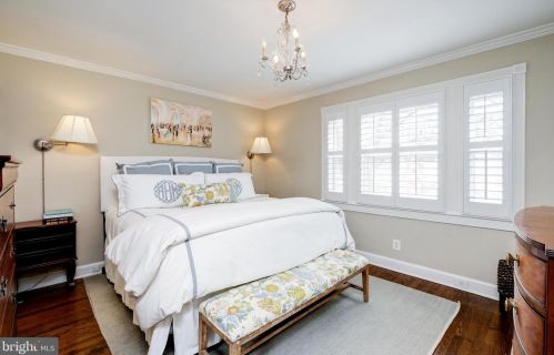 4843 Reservoir Rd, Washington DC 20007-1543 exterior