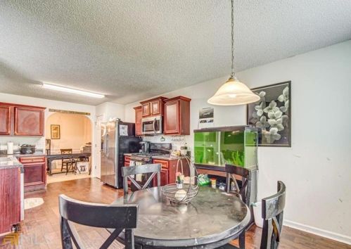 1942 Eshelman Ct, Atlanta GA  30349-7518 exterior