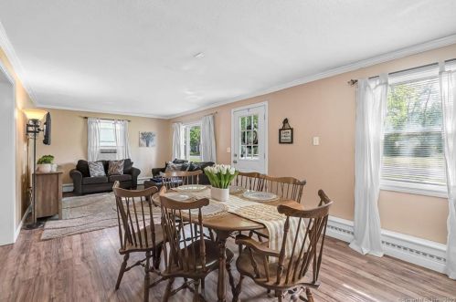 23 Arthur Ave, Enfield CT 06082-2502 exterior