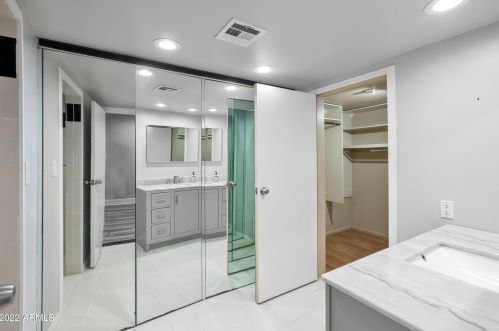 7217 13 Pl, Phoenix AZ 85014-1423 exterior