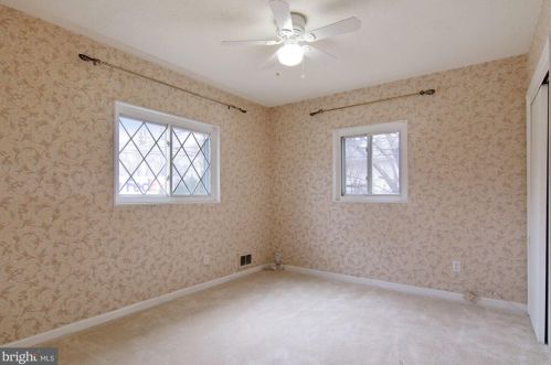 6662 Kings Hwy, Alexandria VA 22306-1506 exterior