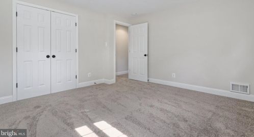 6527 Divine St, Mc Lean VA 22101-4623 exterior