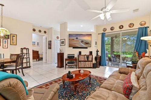 540 New Castle Cv, Fort Pierce FL 34986-3406 exterior