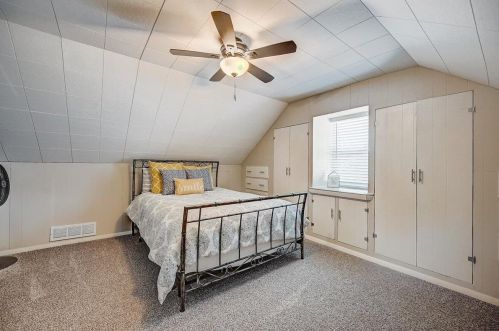 3316 Honey Creek Dr, Milwaukee WI  53219-3911 exterior