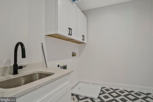 1520 Brookhaven Dr, Mc Lean VA  22101-4127 exterior