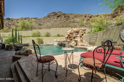 13841 Cyn Dr, Phoenix AZ 85016-2403 exterior