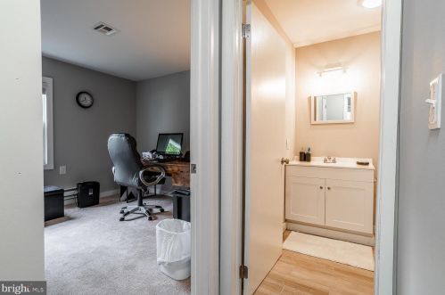 11 Warwick Way, Southampton NJ  08088-1143 exterior