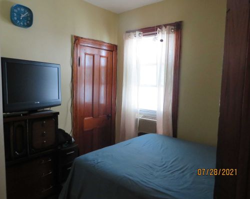 27 Orch Pl, Poughkeepsie NY 12601-1911 exterior