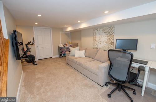 2932 Juniper St, Philadelphia PA 19148-4951 exterior