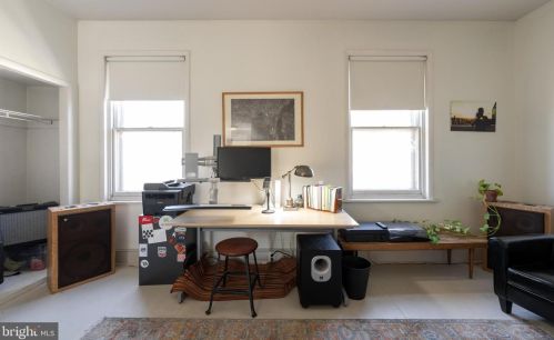 1223 6 St, Philadelphia PA 19120-3101 exterior