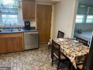 1701 Franwall Ave, Silver Spring MD 20902-2919 exterior