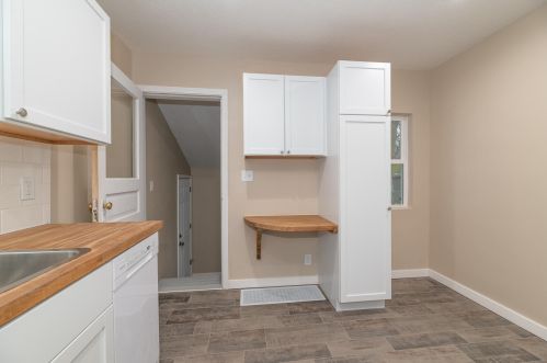 51 Ridgewood St, Kalamazoo MI  49001-4253 exterior