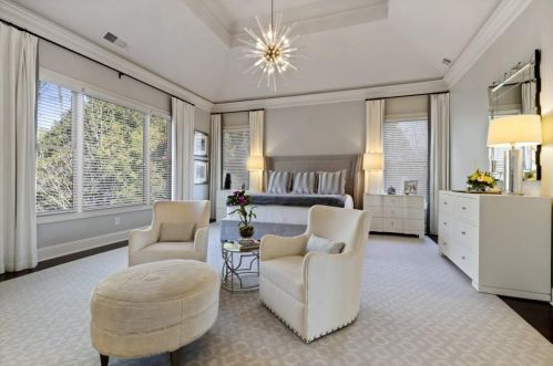 5625 Cross Gate Dr, Atlanta GA 30327-4815 exterior