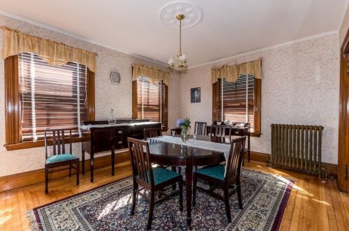 104 Winthrop St, Taunton MA 02780-4162 exterior