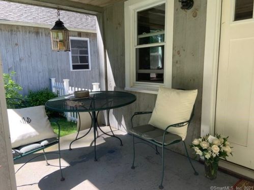 136 Ramapoo Rd, Ridgefield CT  06877-3731 exterior