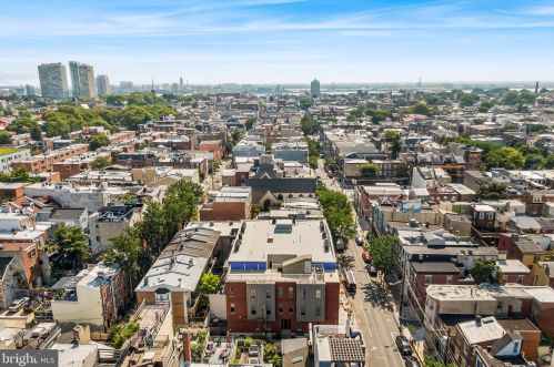 833 Bainbridge St, Philadelphia PA  19147-2009 exterior