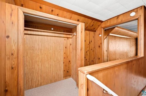 2425 London Rd, Duluth MN 55812-2222 exterior