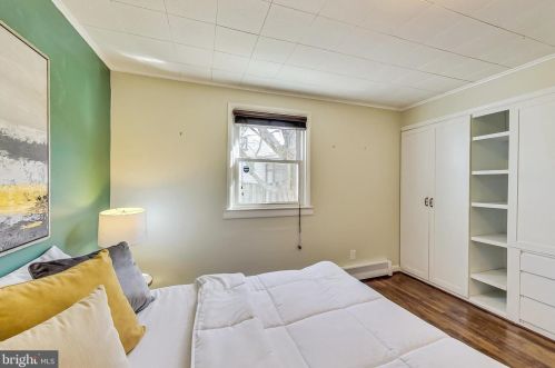 903 Robin Rd, Silver Spring MD  20901-1872 exterior