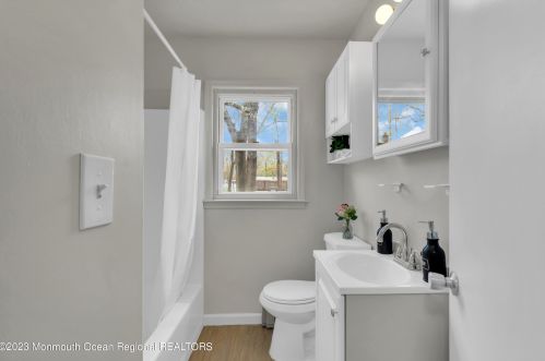 631 Maria St, Jackson Twp NJ  08527-5285 exterior