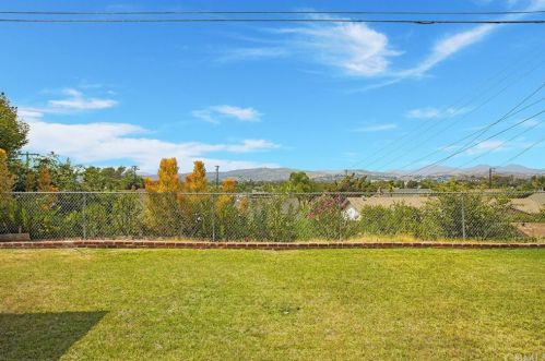 1849 Rolling Hl Dr, Fullerton CA 92835-2250 exterior