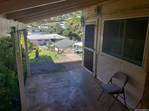 3031 Kalihi St, Honolulu HI 96819-3022 exterior