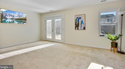 131 Catoctin Cir, Leesburg VA  20175-3808 exterior