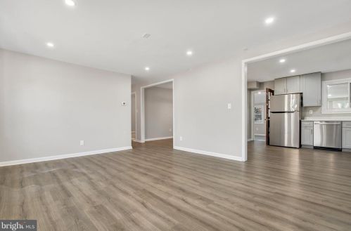 1805 Crawford Dr, Rockville MD 20851-1711 exterior