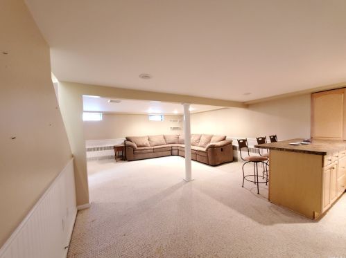 55 Bushwick St, Huntington Station NY 11747-1201 exterior