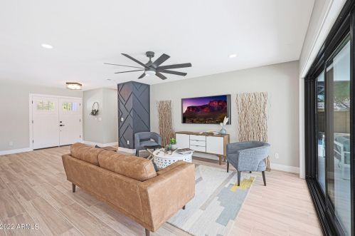 4233 Cholla St, Phoenix AZ  85029-3801 exterior