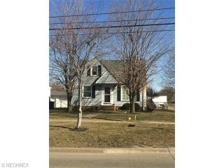 8702 Biddulph Rd, Cleveland OH  44144-2604 exterior