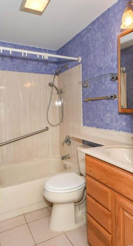 9031 Southview Ln, Saint Louis MO 63123-6442 exterior