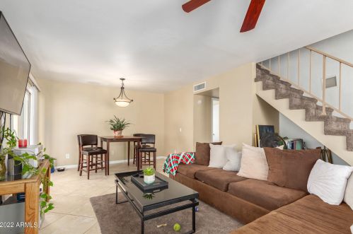 19821 9th Pl, Phoenix AZ  85024-1125 exterior