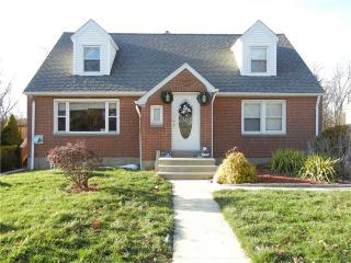 39 Draper Ave, Meriden CT  06450-7708 exterior