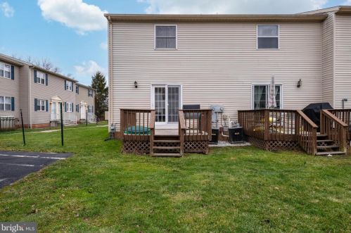 173 Ctr St, Hanover PA 17331-2828 exterior