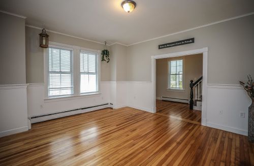 16 Livermore St, Wilton NH 03086-5502 exterior