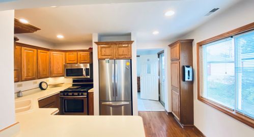 492 Emroy Ave, Elmhurst IL  60126-2019 exterior