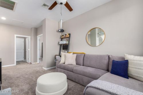 8772 Perry Park Cir, Tucson AZ 85730-1302 exterior