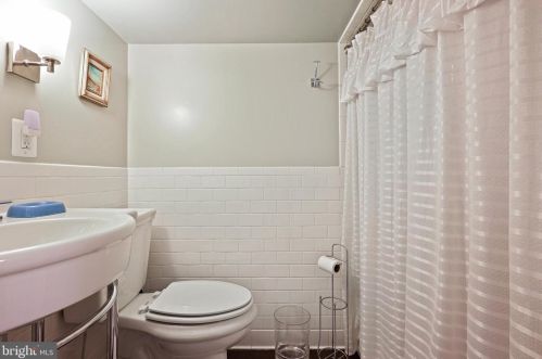 418 Fayette St, Alexandria VA 22314-2228 exterior