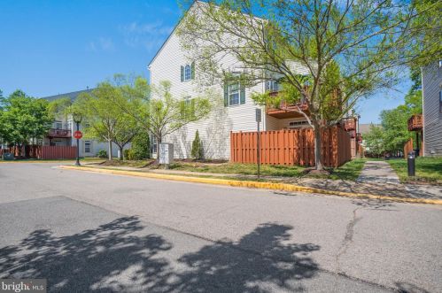 8421 Byers Dr, Alexandria, VA 22309-4522