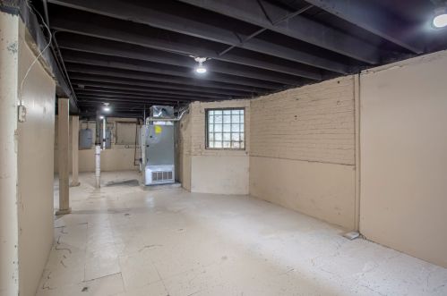 614 Lockwood Ave, Chicago IL 60638-1712 exterior