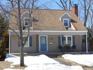 50 Horton Rd, Manchester, CT 06042-2870