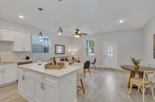 2520 Chestnut St, Tampa FL 33607-3305 exterior