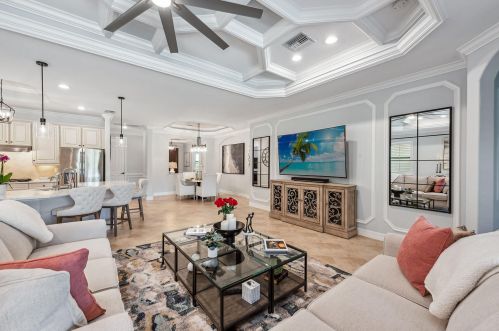 2862 Aviamar Cir, Naples FL 34114-9564 exterior