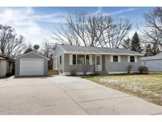 6265 Edgewood Ave, Saint Paul MN  55125-1193 exterior