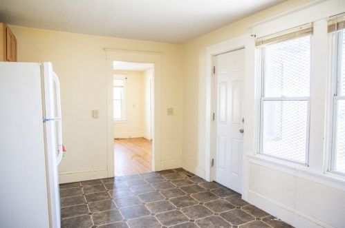 48 Morris St, Springfield MA 01105-2001 exterior