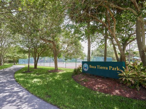 4255 26 Ave, Boca Raton FL 33434-2549 exterior